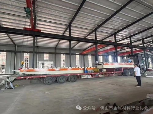 聯(lián)航不銹鋼屋頂瓦江西撫州工廠吊裝大型設(shè)備